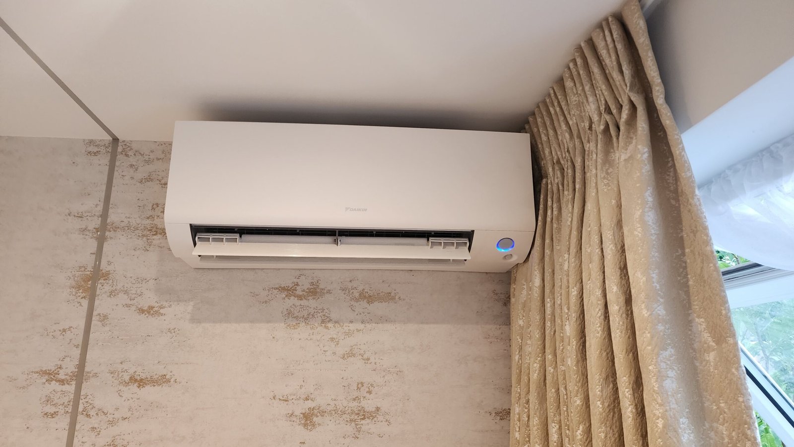 daikin wall mount